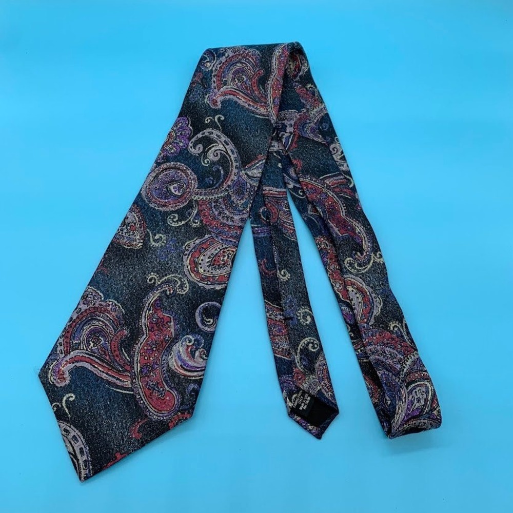Vintage Basic Elements Paisley Artsty Preppy Silk Men's Classic Neck Tie